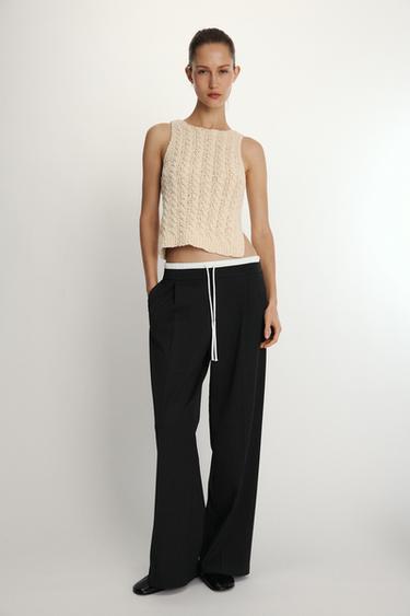 TOP PUNTO OCHOS - Beige claro de Zara