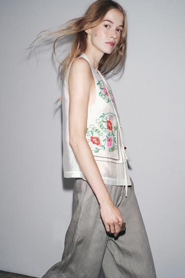 TOP FLEURS BRODÉES - Écru de Zara - Image 2