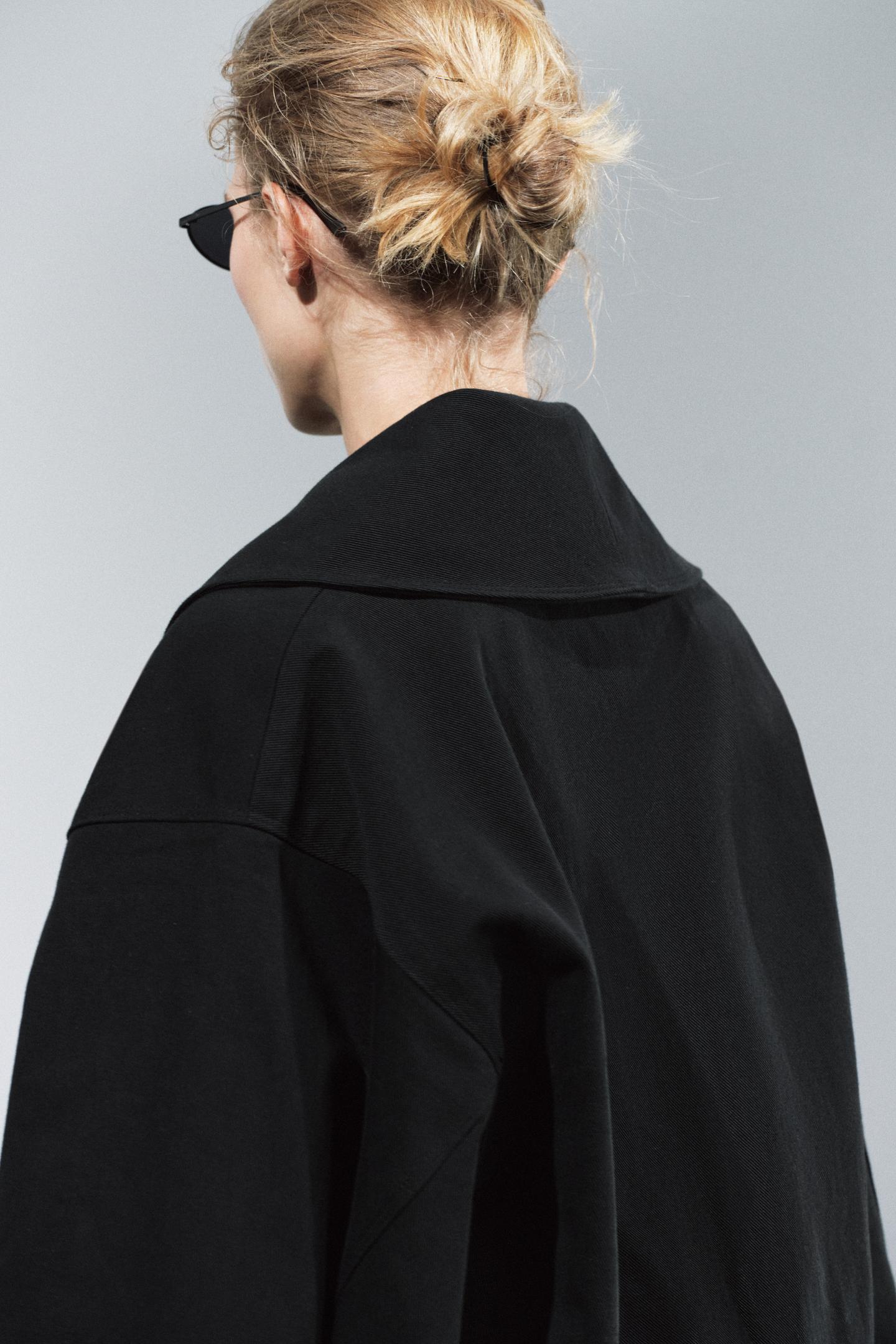 Женская куртка Zara ZW Collection Buckle Cropped Jacket, цвет: Чёрный — фото 4