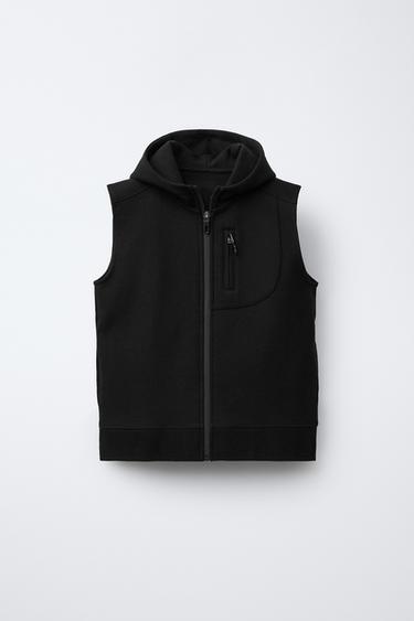 CHALECO CAPUCHA SPORTY - Negro de Zara