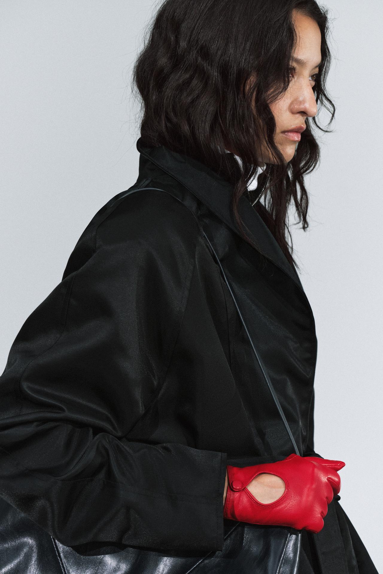 100% LEATHER SHORT GLOVES — Red