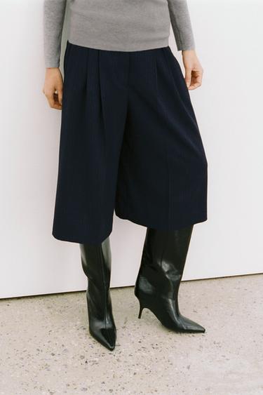 BOTA ALTA COM SALTO KITTEN - Preto da Zara