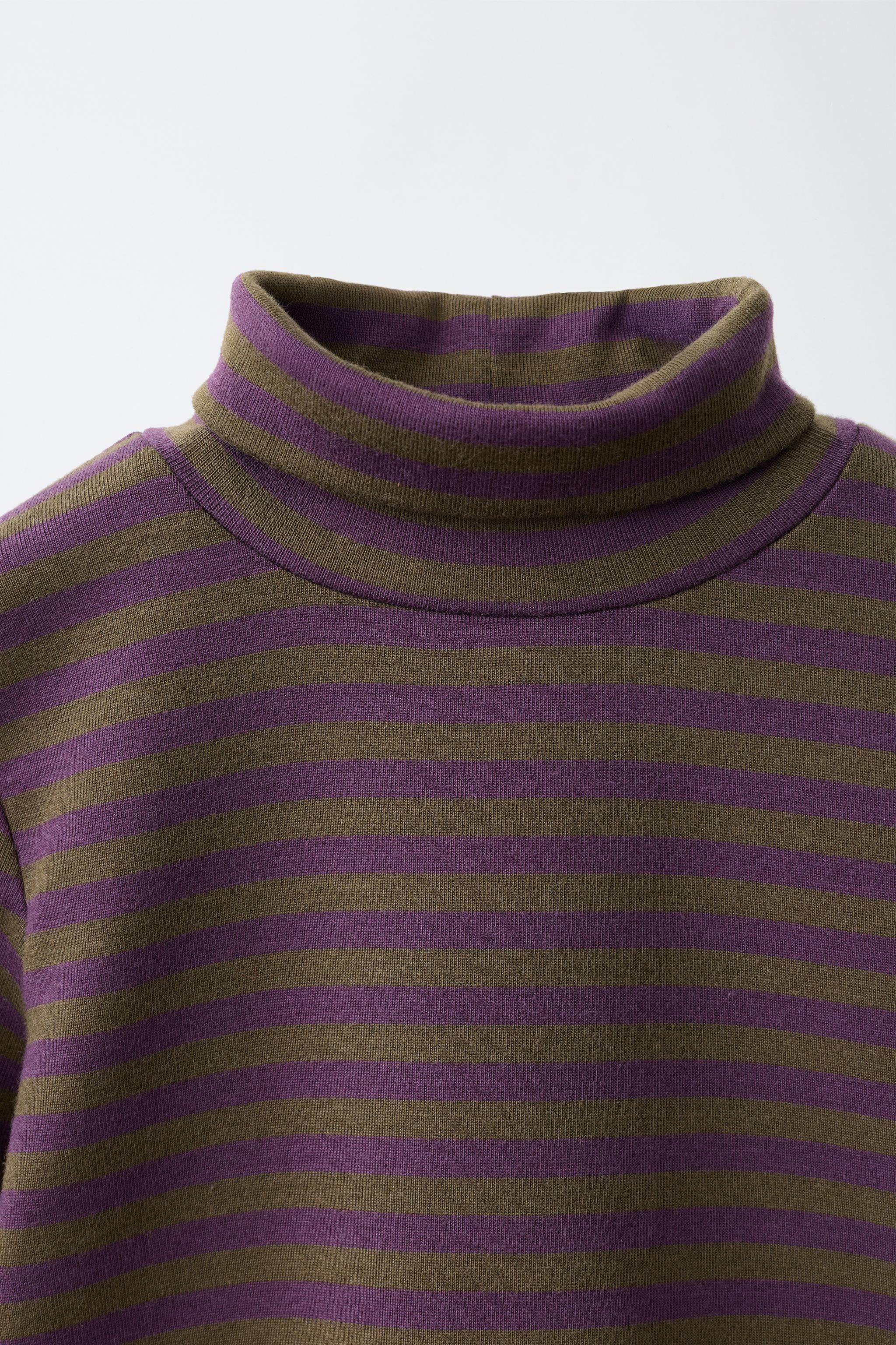 STRIPED TURTLENECK T-SHIRT