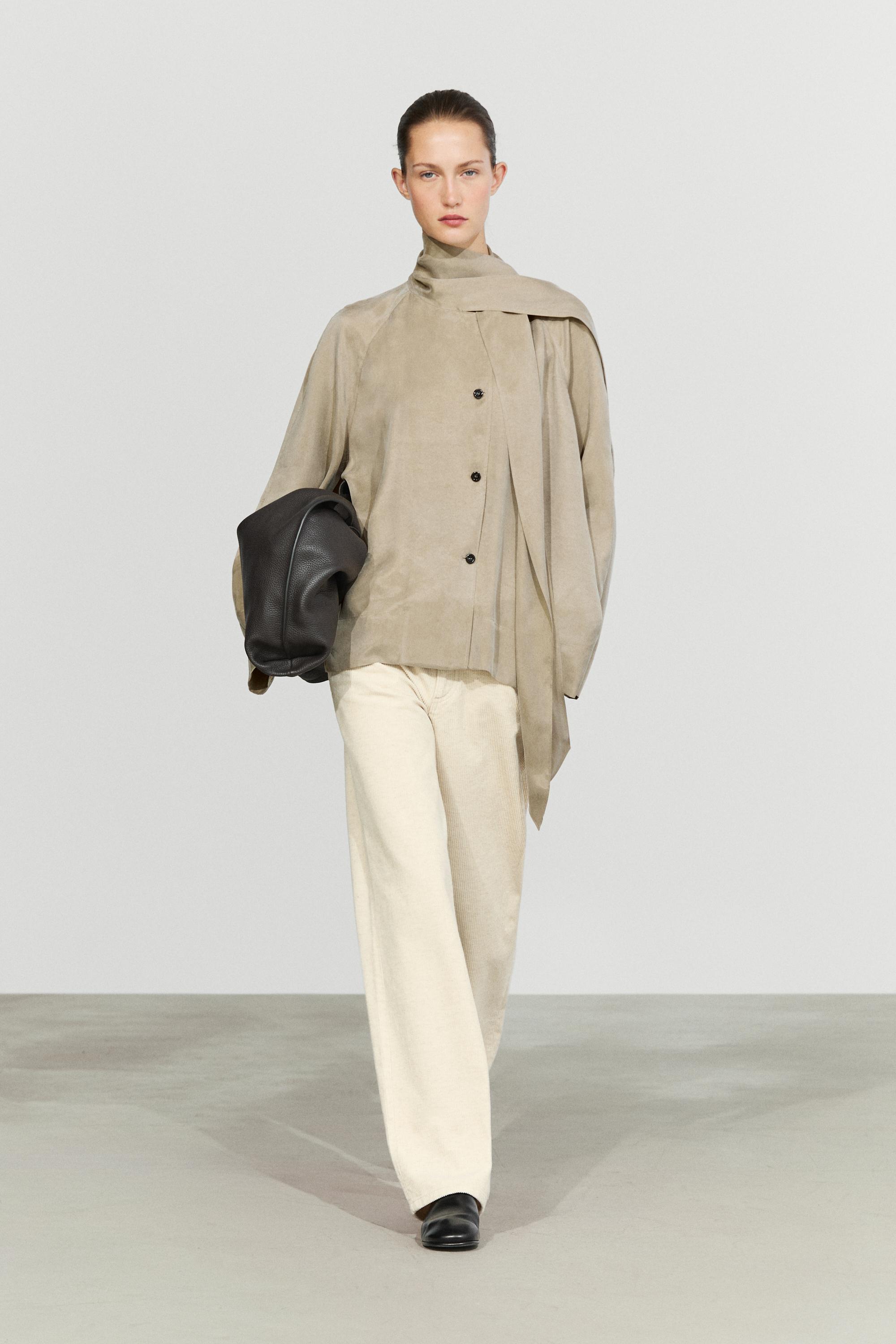 Flowing shirt with scarf detail