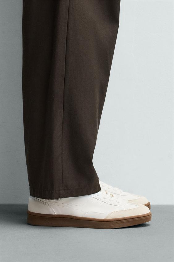 CONTRASTING SOLE SNEAKERS