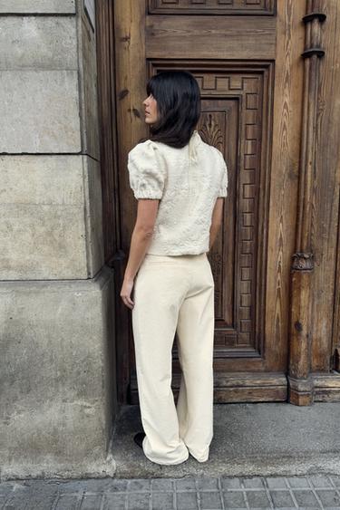 TOP EN MAILLE À MANCHES BOUFFANTES - Écru de Zara - Image 3