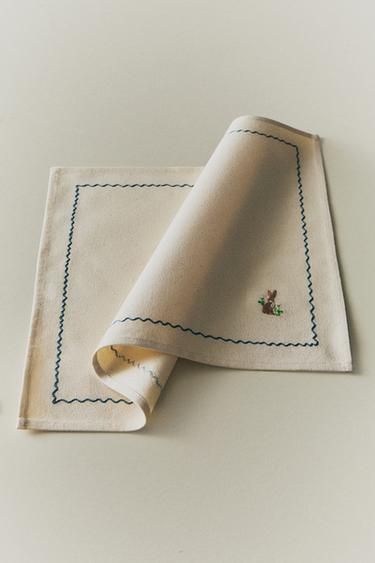 SET DE TABLE COTON BRODÉ LAPIN - Bleu de Zara
