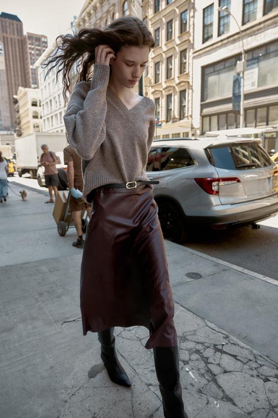 FAUX LEATHER BELTED MIDI SKIRT - Burgundy | ZARA United States FAUX LEATHER BELTED MIDI SKIRT - Burgundy | ZARA United States