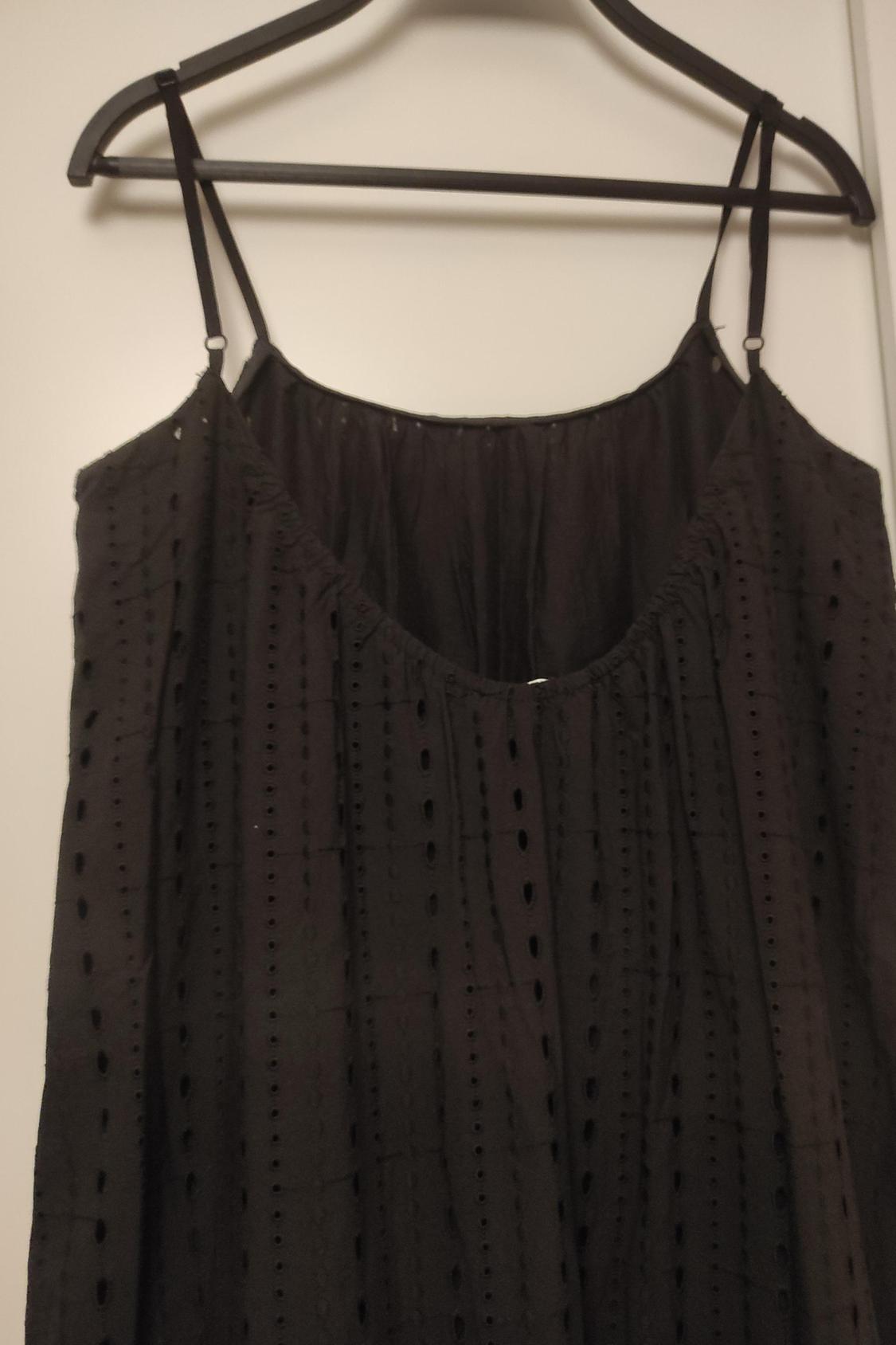 DRESS WITH CUTWORK EMBROIDERY - Image 4