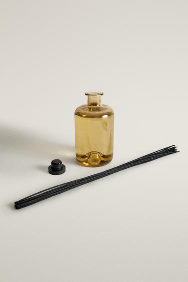 (2.8 L) WHITE LOTUS REED DIFFUSER — Intense red 2