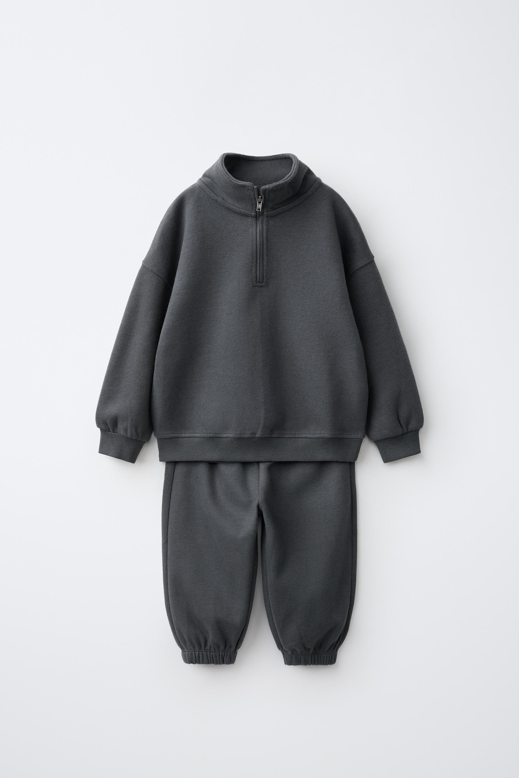 ENSEMBLE DE JOGGING AVEC SWEAT ET PANTALON JOGGER UNI
