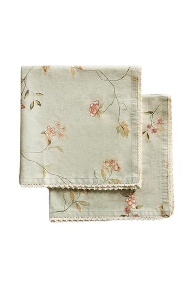 PACK OF FLORAL PRINT AND LACE TRIM NAPKIN (PACK OF 2) - Green by Zara