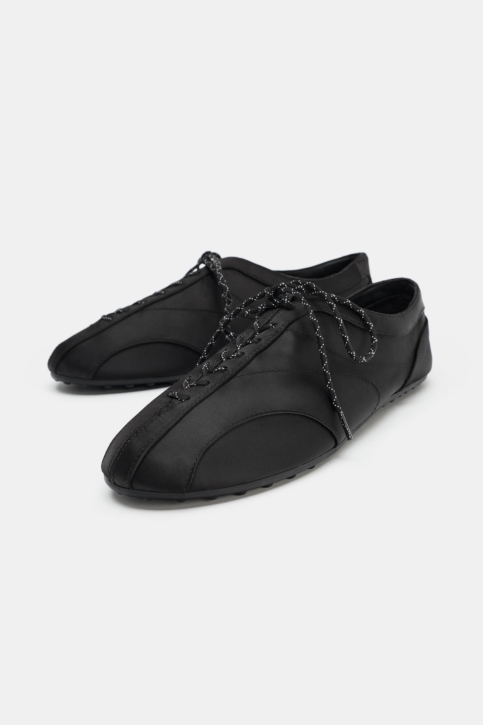 SPORTY LACE-UP BALLET FLATS