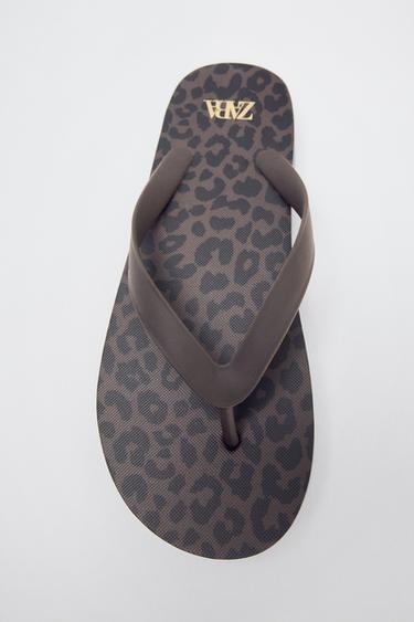 PRINTED FLAT SANDALS - Leopard by Zara
