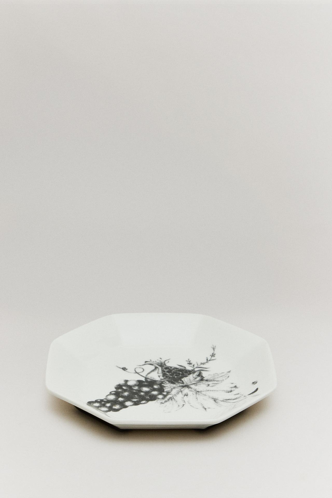 THE SKY OCTAGONAL DESSERT PLATE — White
