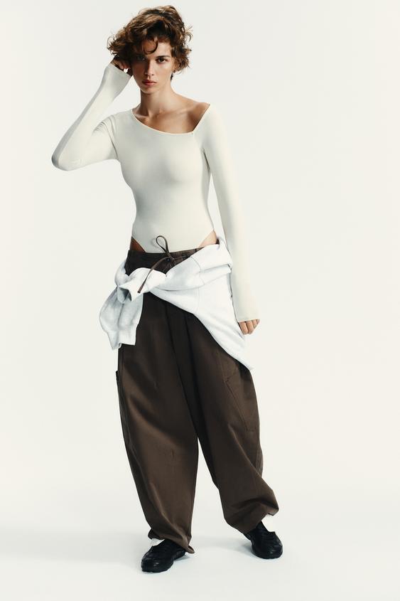 BODY ASYMÉTRIQUE MANCHE LONGUE - Écru de Zara - Image 0