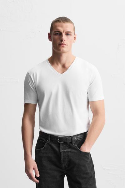 V YAKA BASIC T-SHIRT_1