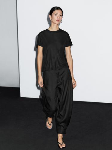 Zara Flowing short sleeve T-shirt - Black