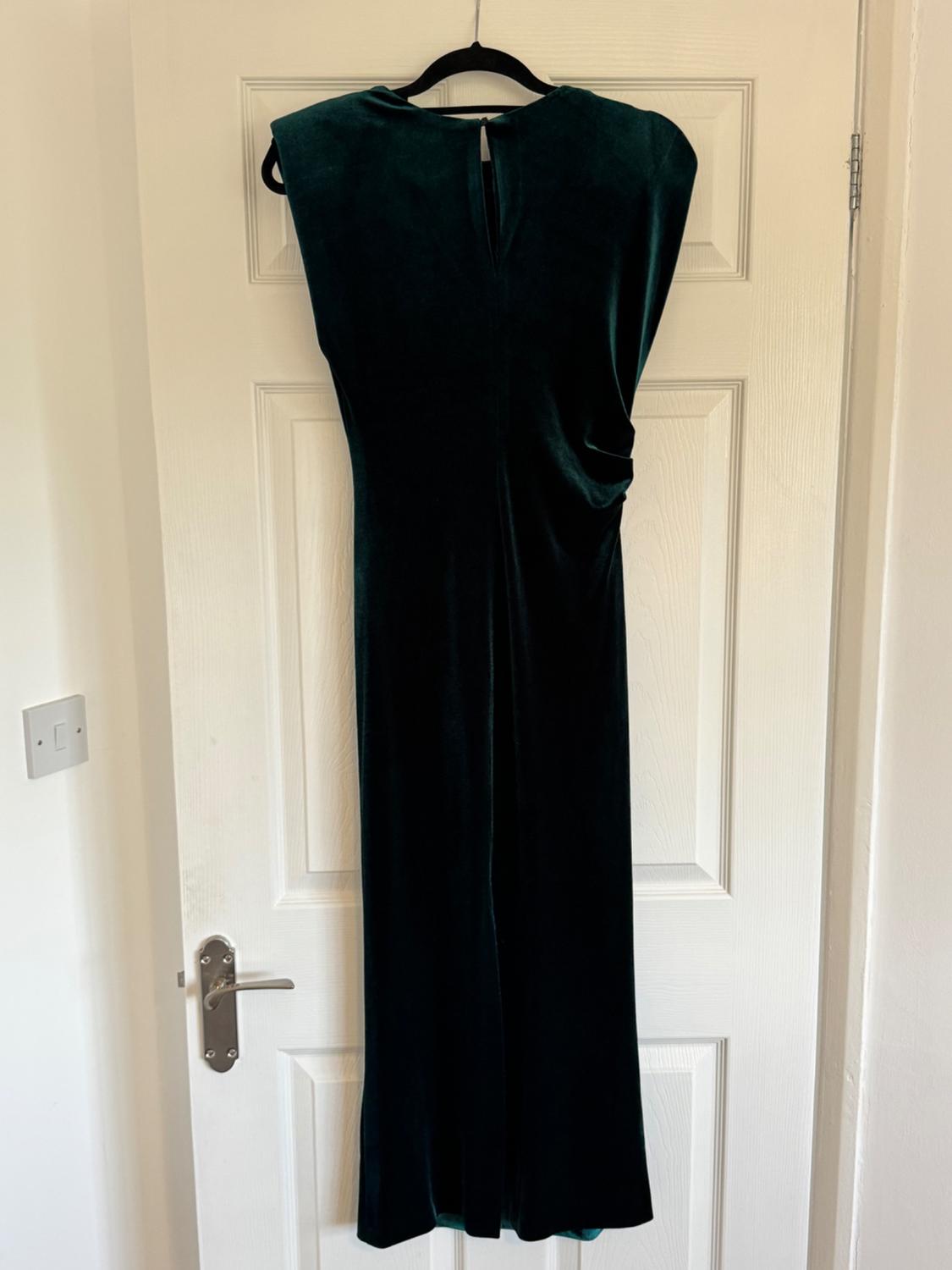VELVET GREEN MAXI DRESS - Image 2