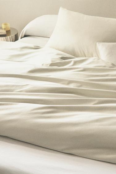 HOUSSE DE COUETTE SATIN (500 FILS) - Beige clair de Zara - Image 5