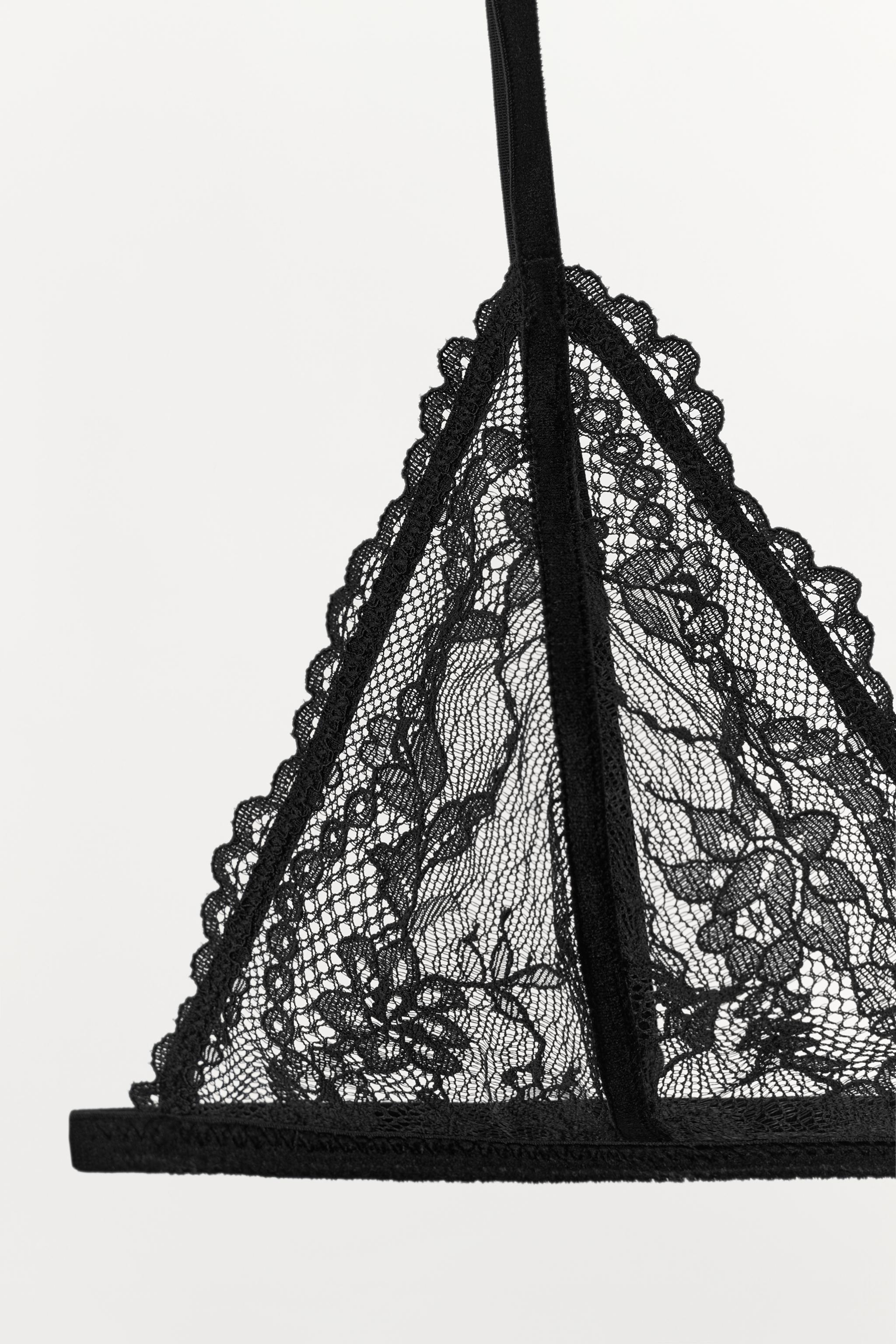 LACE TRIANGLE BRA