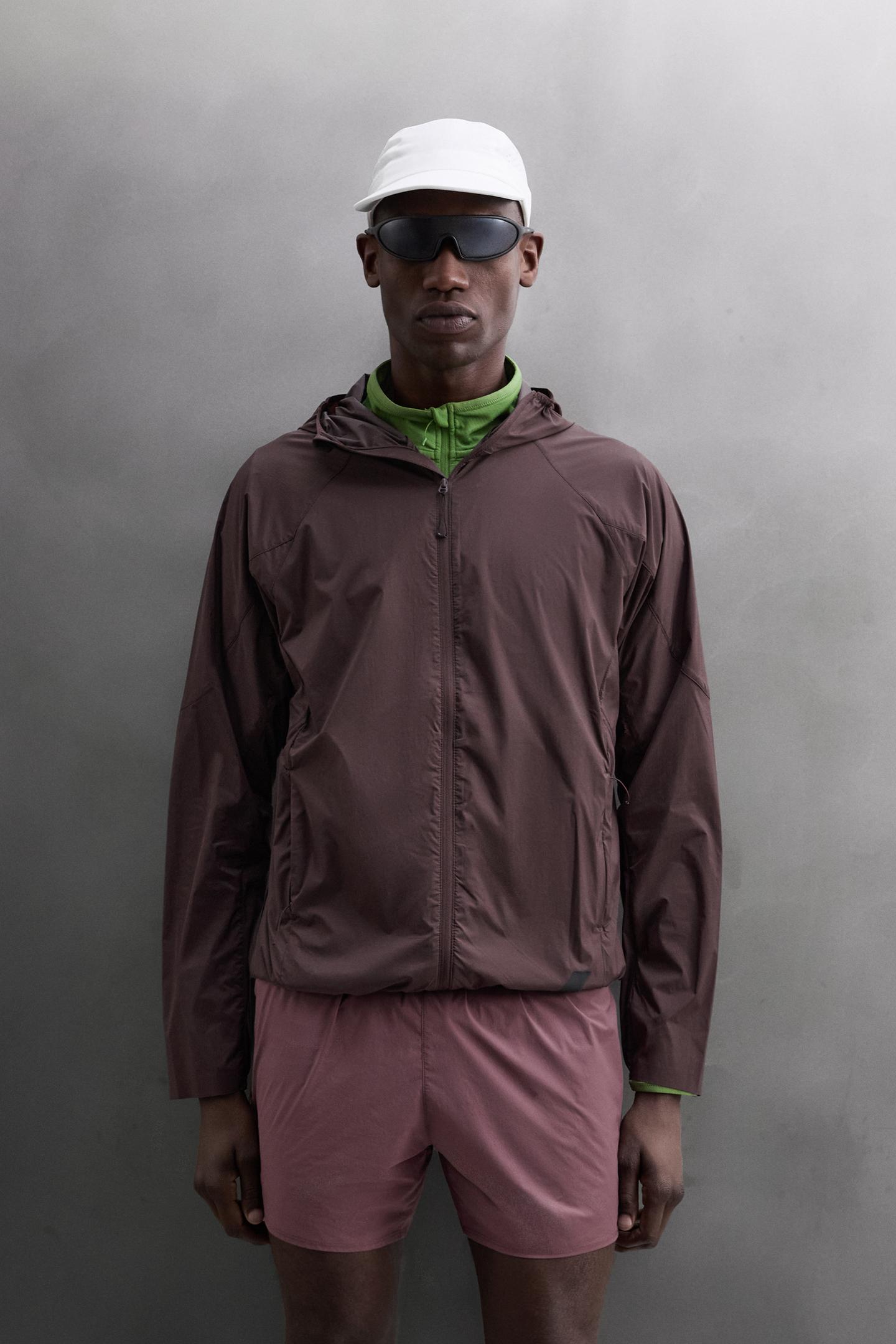 Мужская куртка Zara Technical Wind-Resistant, цвет: Баклажановый — фото 2
