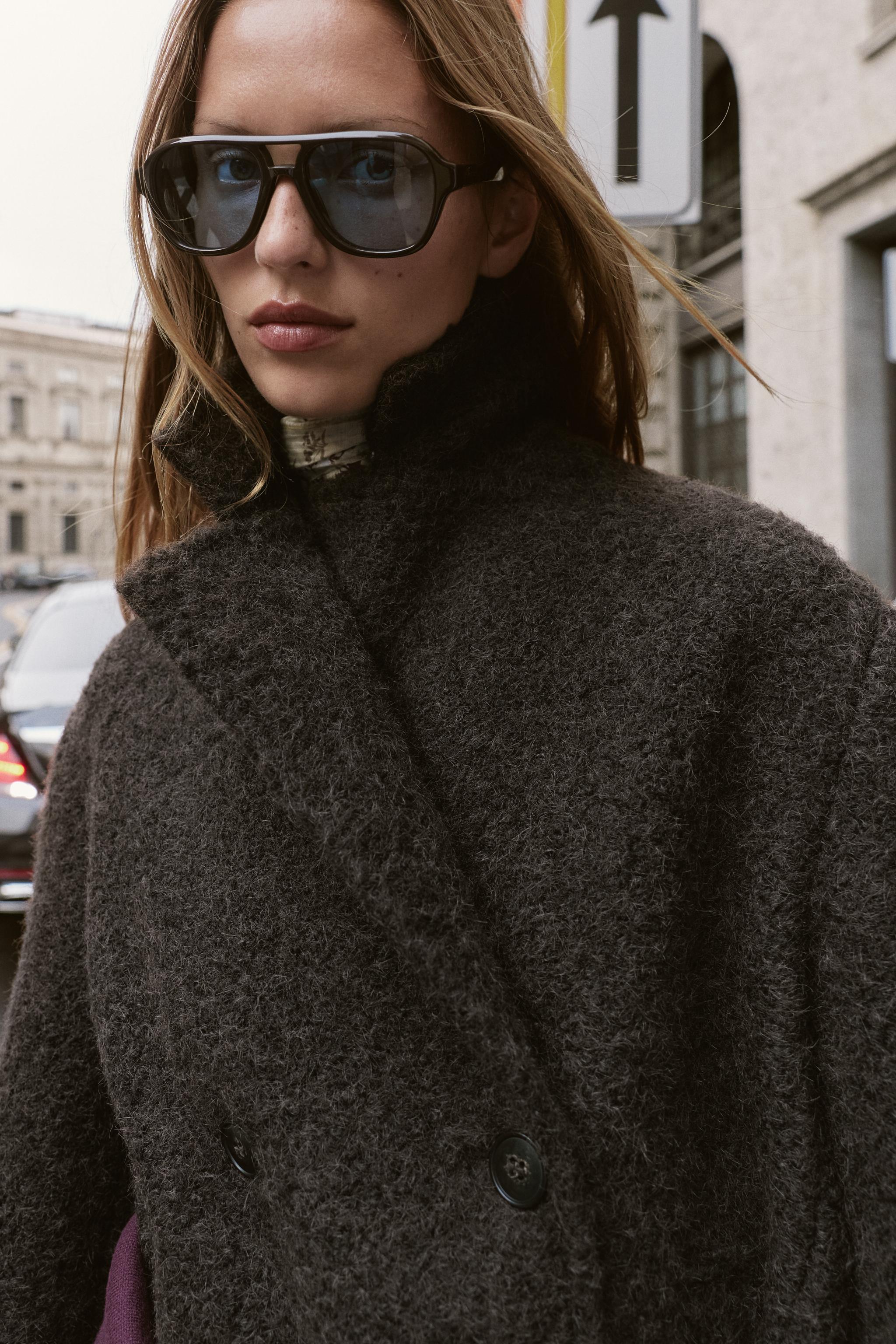 BOUCLÉ DOUBLE-BREASTED MID-LENGTH COAT