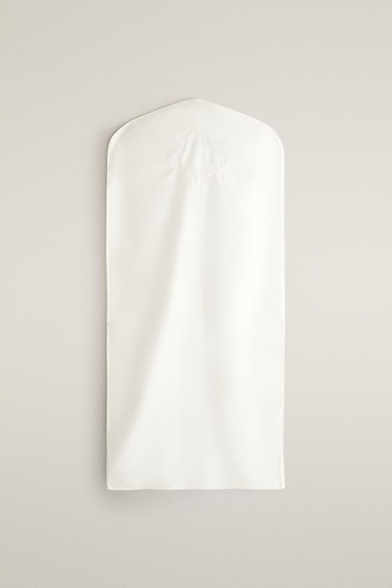 CAPA PARA ROUPA EM ALGODÃO BORDADA - Marfim da Zara - Imagem 0