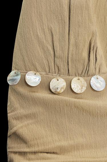 HALTER-TOP MIT SCHMUCKPERLEN - grau-beige von Zara