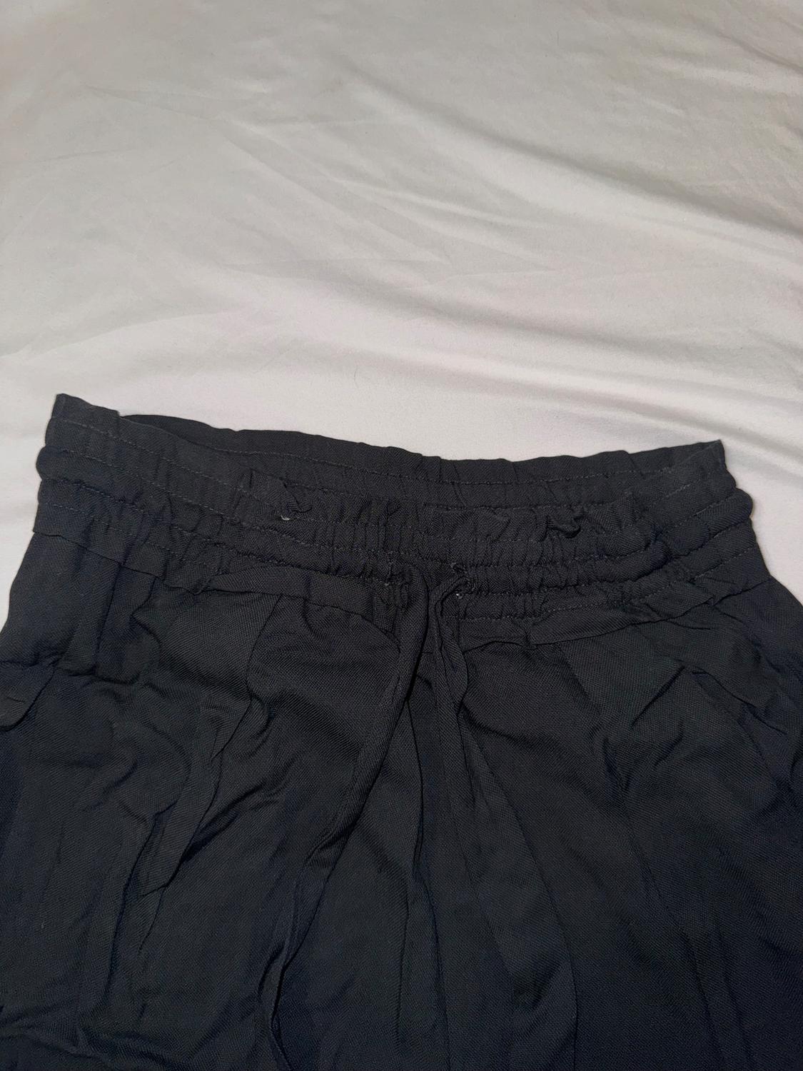 PANTALÓN FLUIDO CON CORDONES - Image 3
