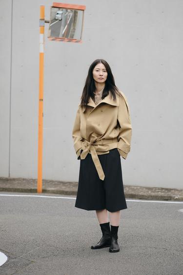 ピンストライププリーツバミューダパンツ ZW COLLECTIONストライプZaraのピンストライププリーツバミューダパンツ ZW COLLECTION - ストライプ 