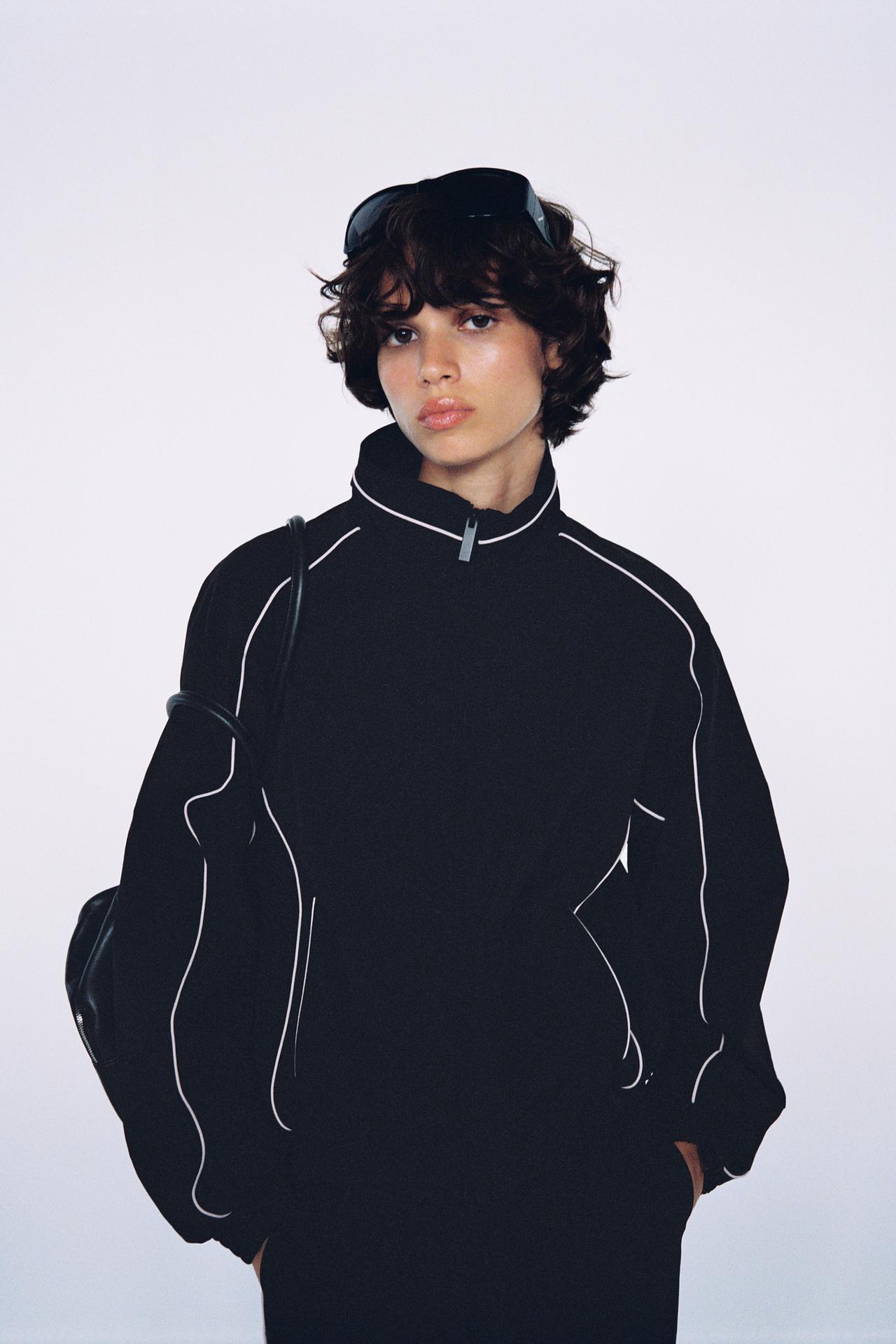 CONTRAST PIPING TECHNICAL JACKET — Black