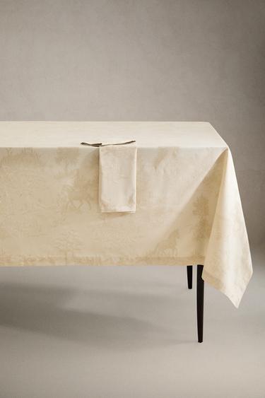 مفرش مائدة جاكار بحصان - بيج الخاص بـ Zara - صورة 0