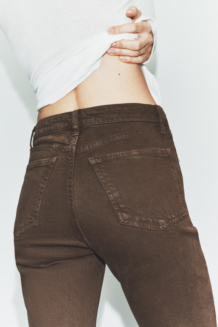 Jeans acampanados de talle alto y corte cropped con lunares TRF 6