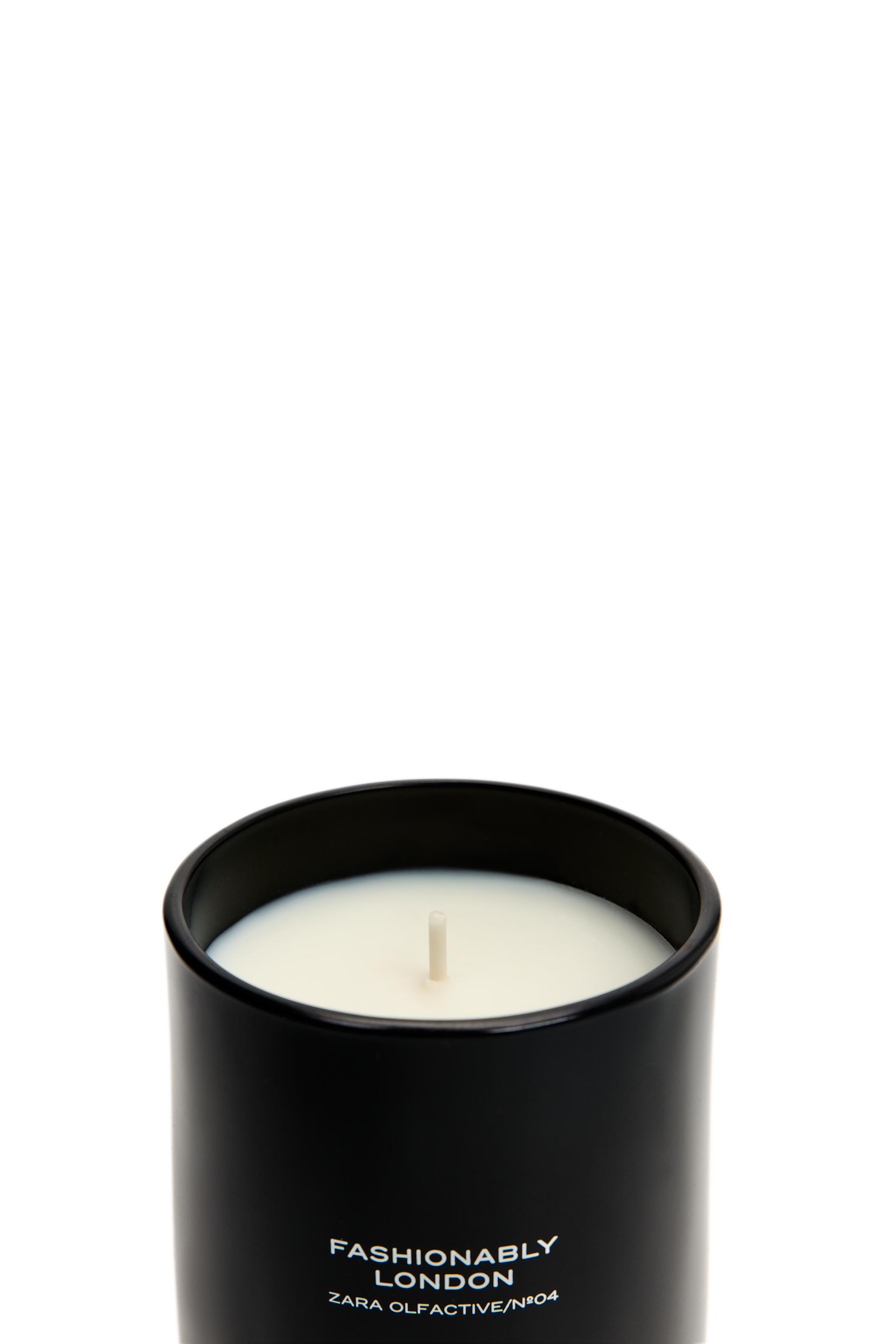 FASHIONABLY LONDON MULTI-WICK SCENTED CANDLE