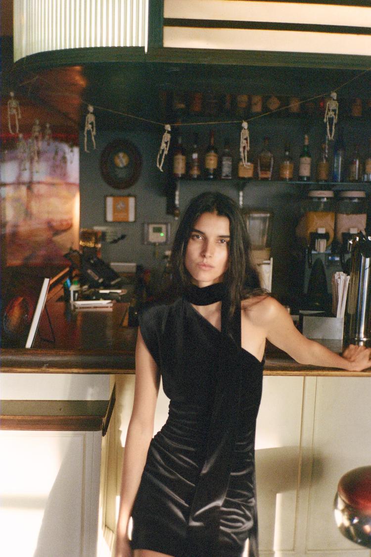 SHORT VELVET SCARF DRESS