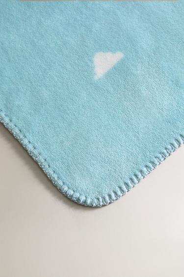 CHILDREN’S CLOUD FLEECE BLANKET - Light blue by Zara - Image 2