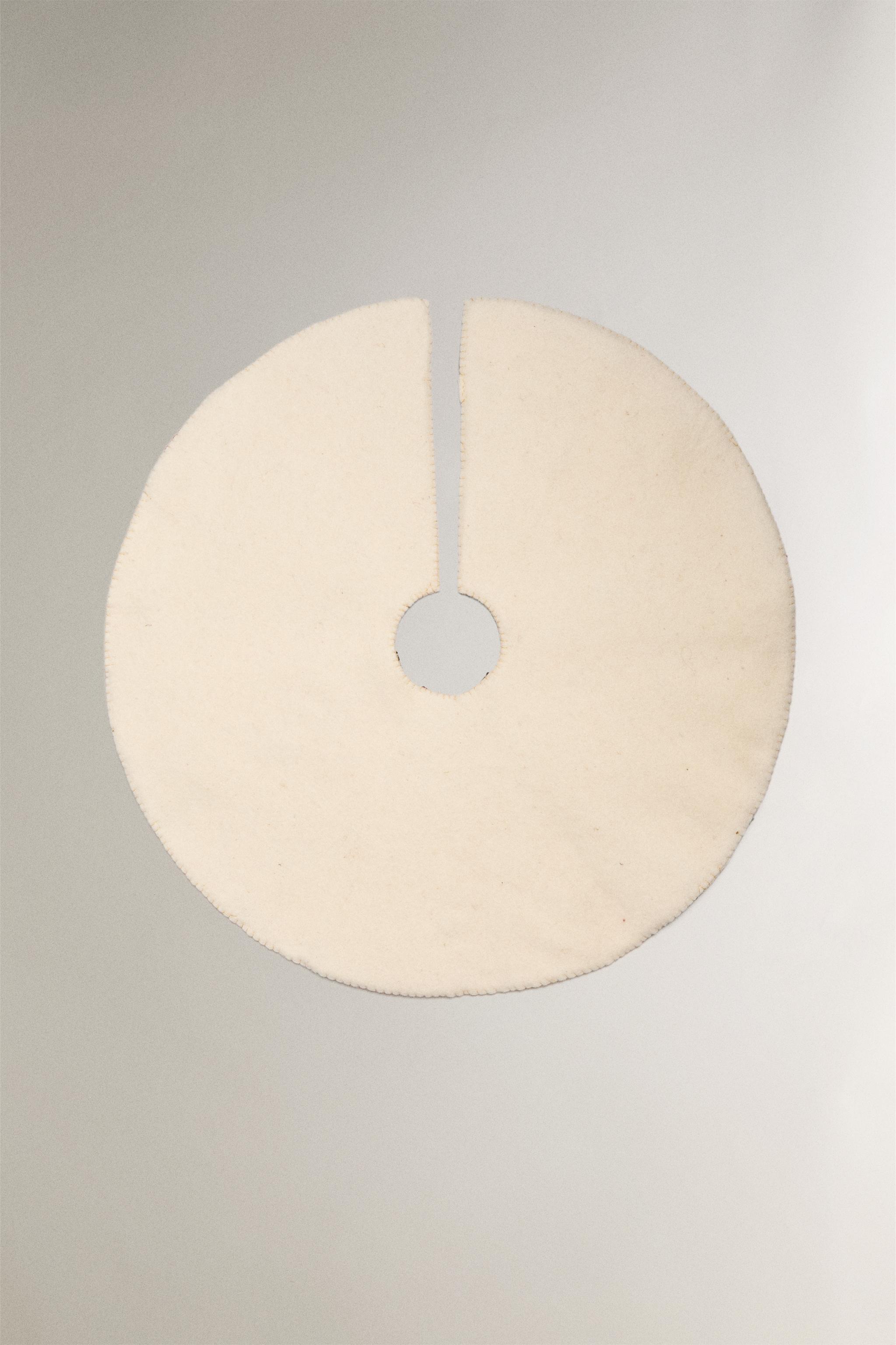 WOOL CHRISTMAS TREE BASE ORNAMENT