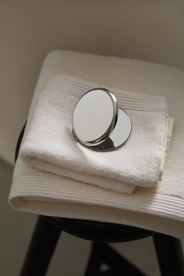 SMALL MAKEUP MIRROR - Silver by Zara