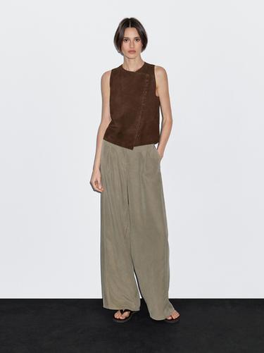 Pantalón barrel fit fluido costura - Verde medio de Zara