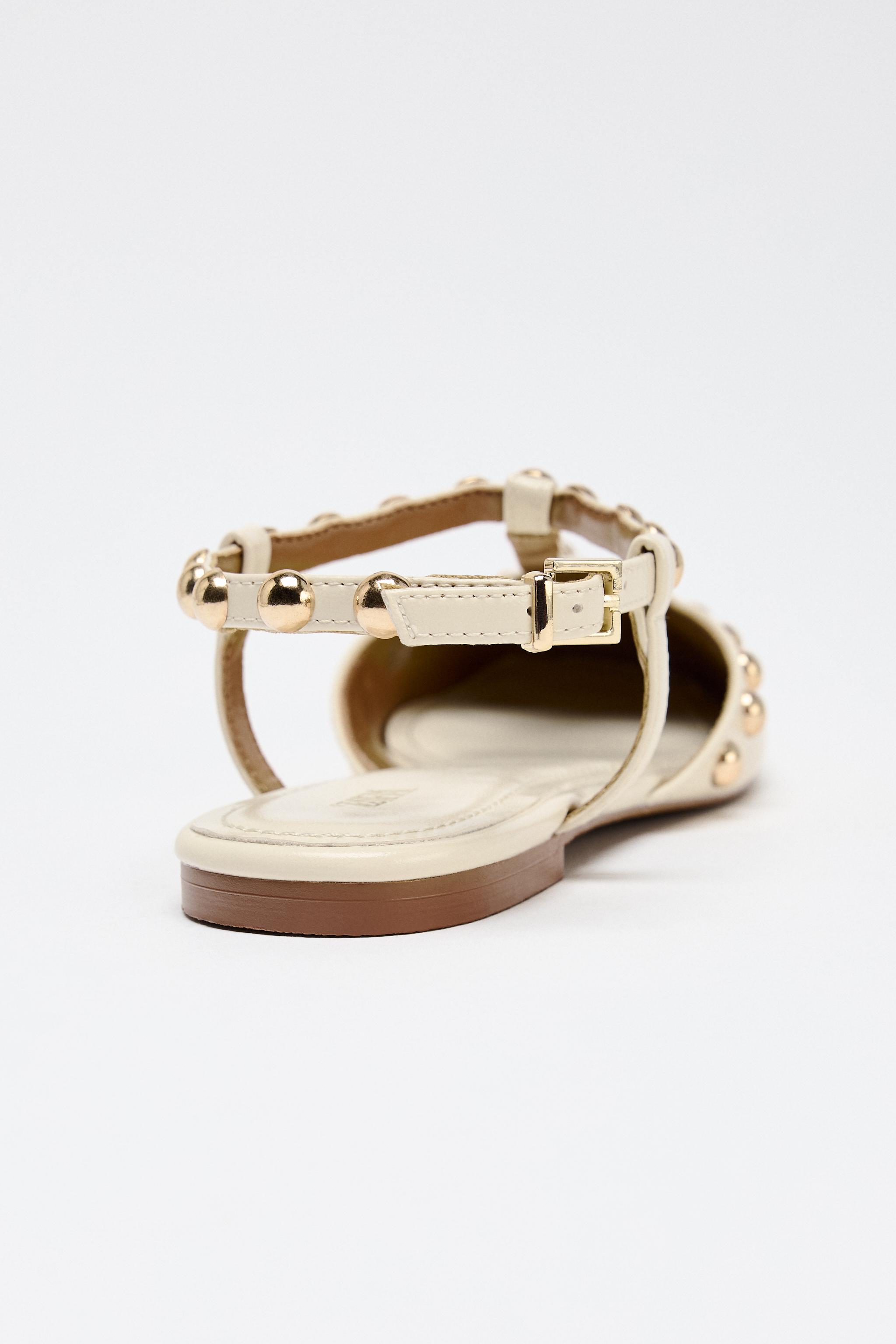 スタッズ付きフラットシューズ - ホワイト | ZARA Japan / 日本