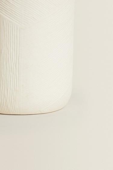 VASE CÉRAMIQUE TEXTURÉE - Blanc ivoire de Zara - Image 4