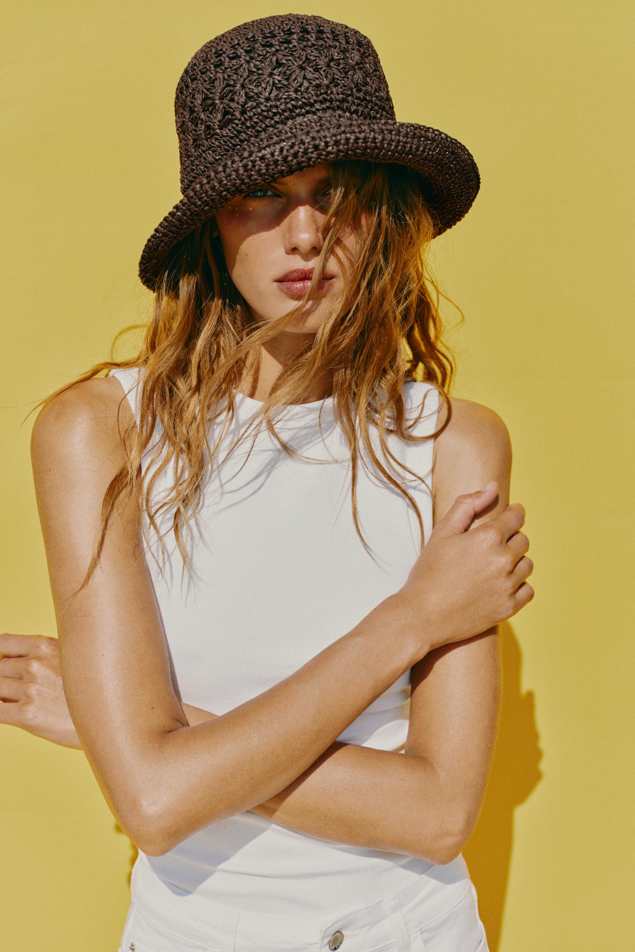 Женские головные уборы Zara WOVEN BUCKET HAT