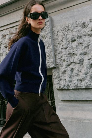 ZIP-UP CARDIGAN — Navy / White 1