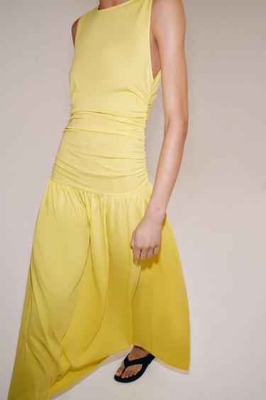 ROBE LONGUE DRAPÉE - Jaune de Zara
