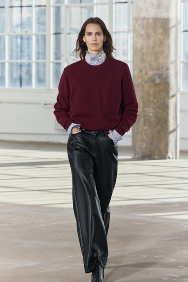 PANTALÓN RECTO EFECTO PIEL ZW COLLECTION - Negro de Zara