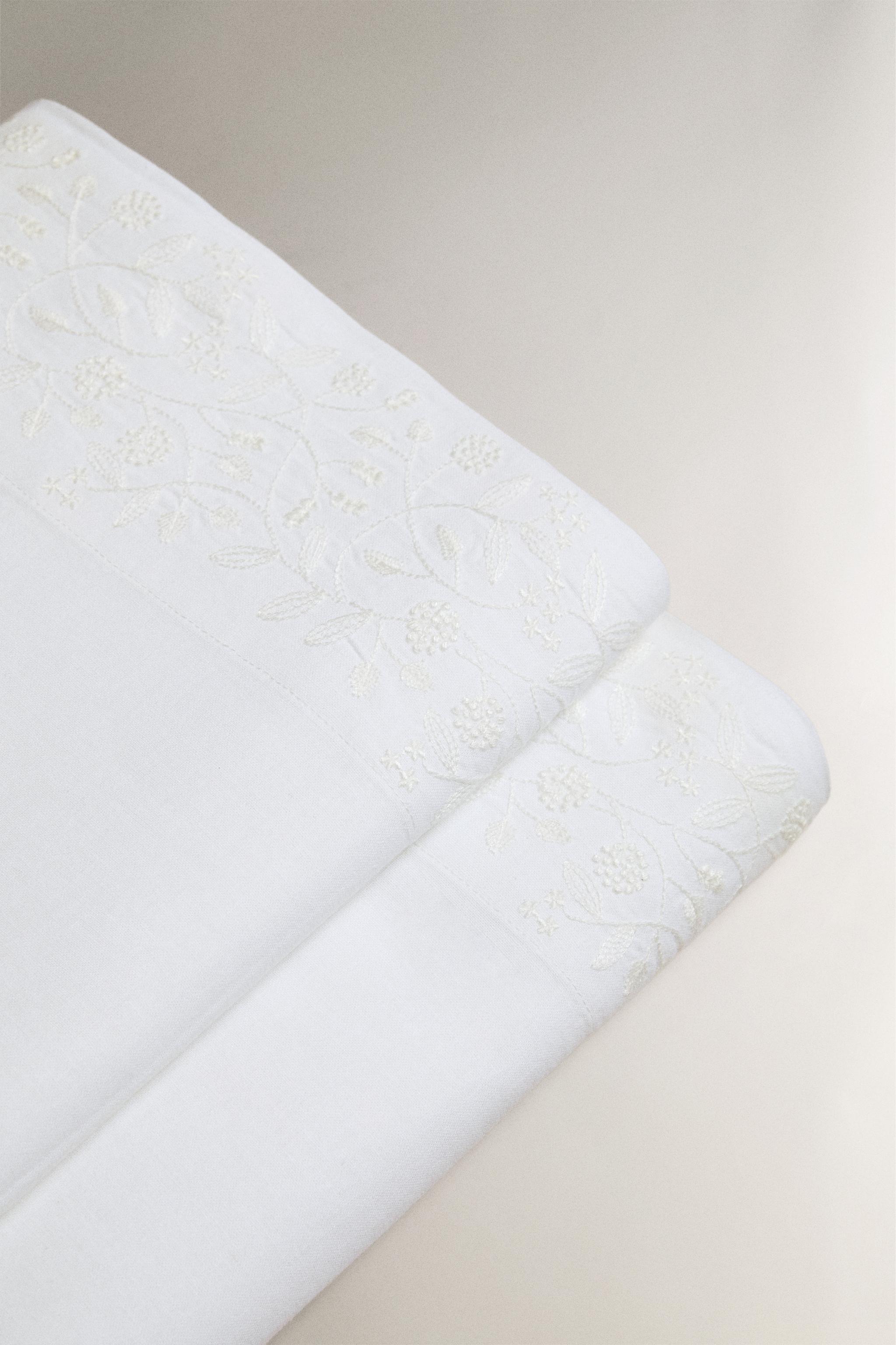 COTTON AND LINEN EMBOSSED FLAT SHEET