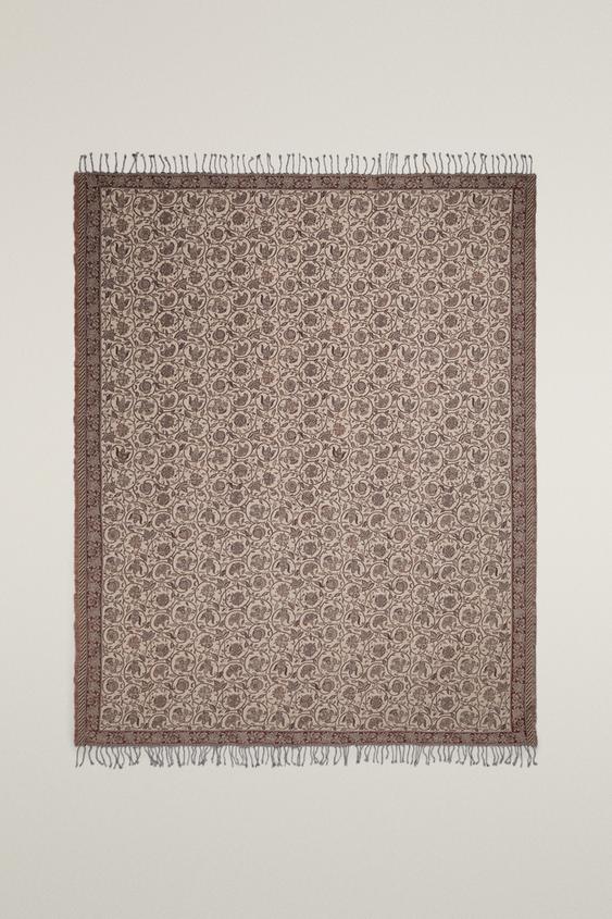 DECKE MIT JACQUARD-BLUMENMUSTER - Hellbeige von Zara - Bild 0
