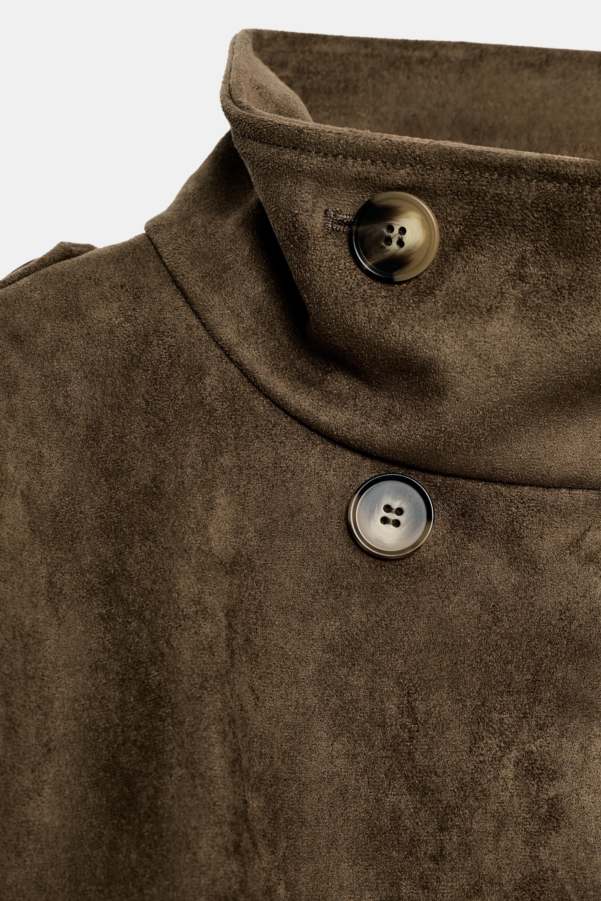SHORT PLEATED TRENCH COAT