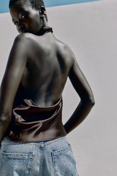 TOP HALTER SATINÉ - Marron de Zara - Image 4